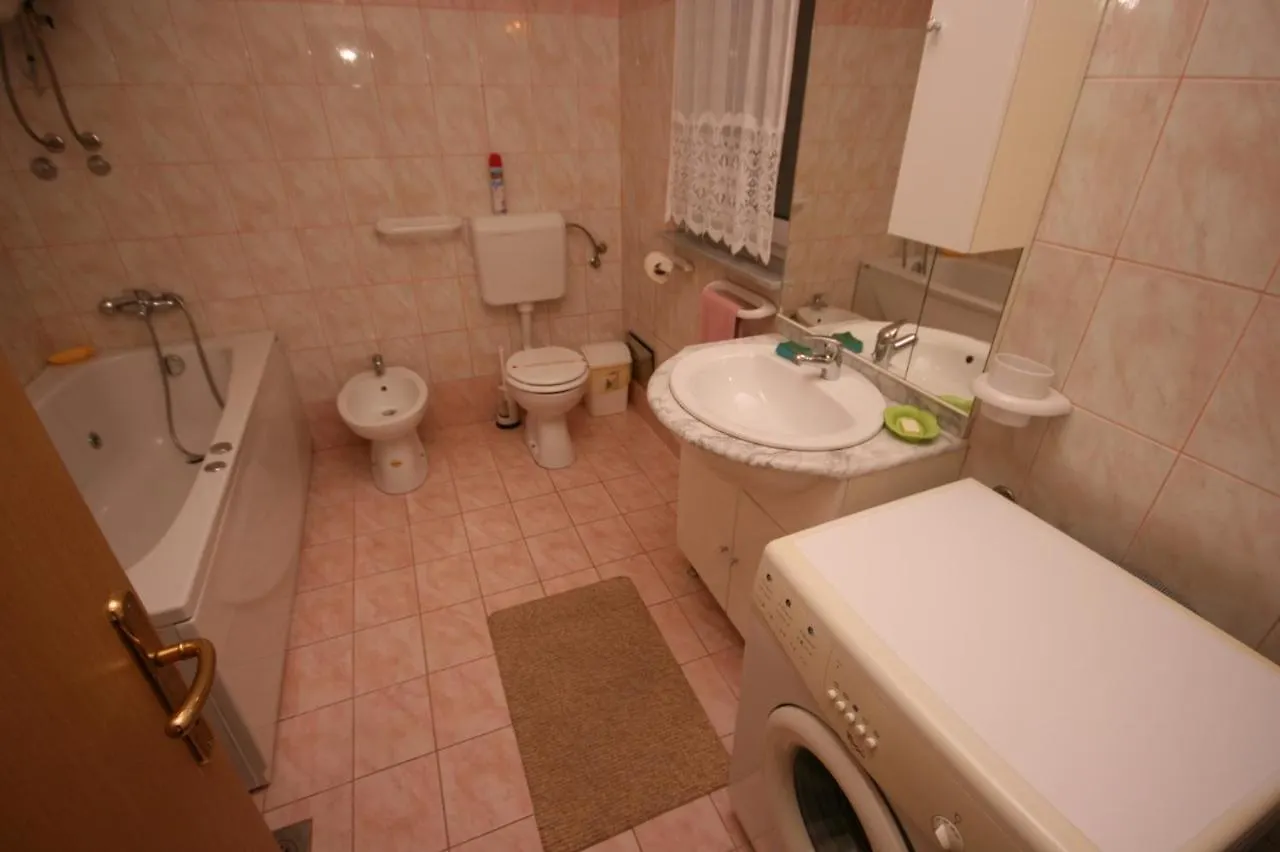 Apartments With Wifi Pula - 6987 Croatia