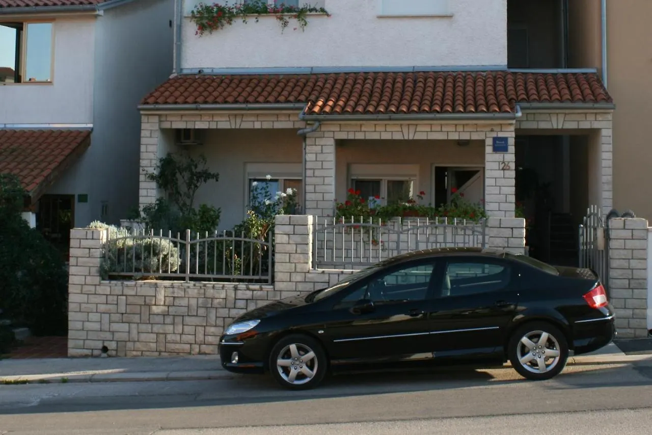 Apartments With Wifi Pula - 6987