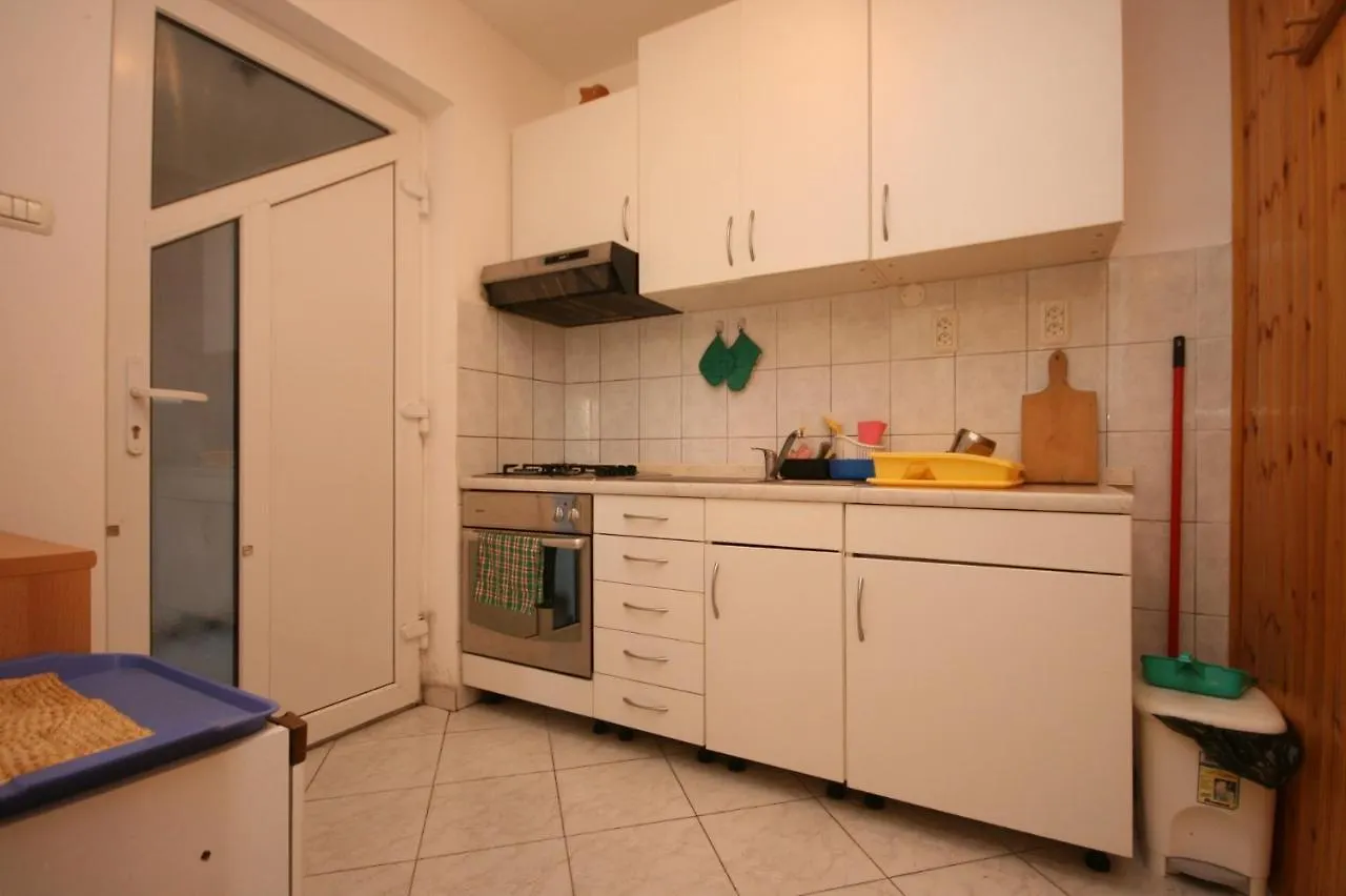 Apartments With Wifi Pula - 6987