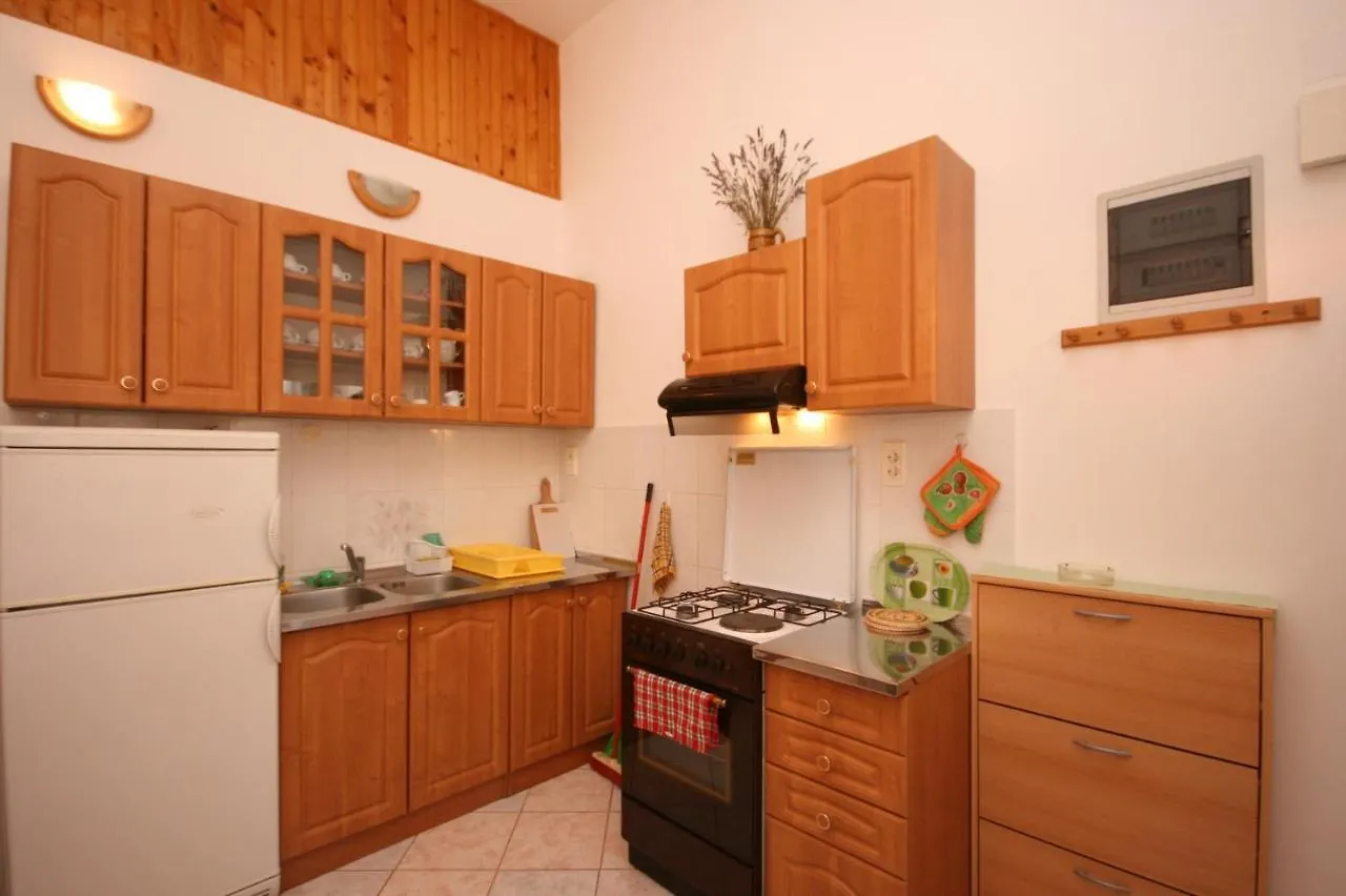 Apartments With Wifi Pula - 6987
