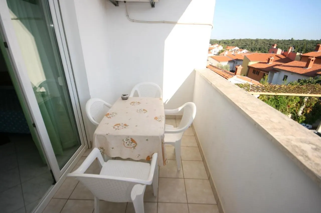 Apartments With Wifi Pula - 6987 0*,  Croatia