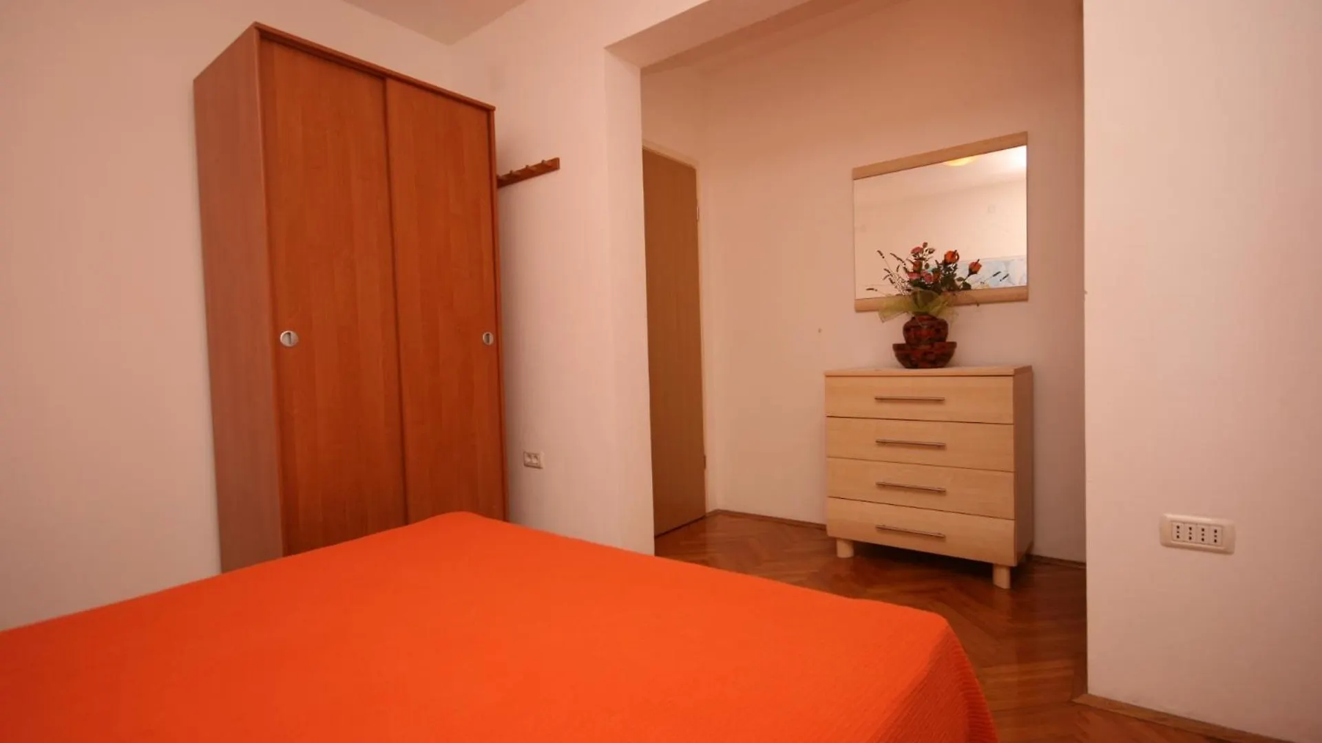 Apartments With Wifi Pula - 6987